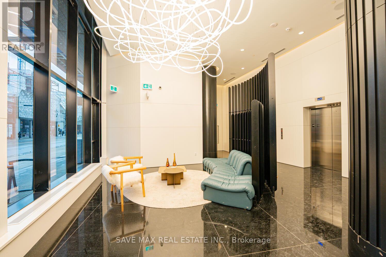 Ph 11 - 280 Dundas Street W, Toronto, ON - Indoor Photo Showing Other Room