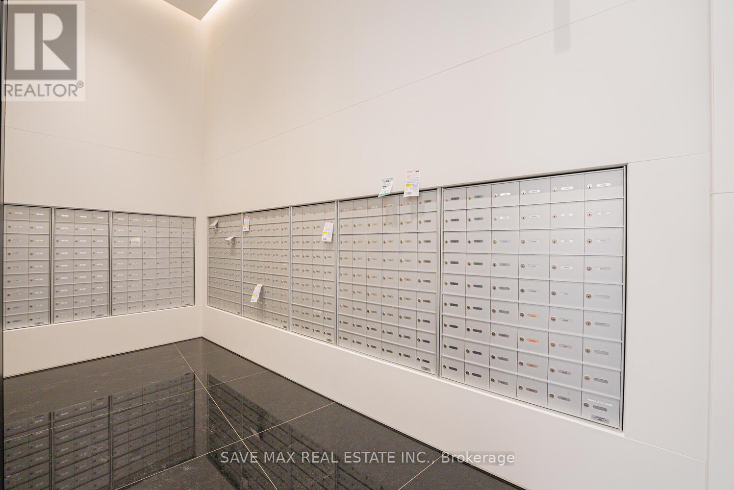 Ph 11 - 280 Dundas Street W, Toronto, ON - Indoor Photo Showing Other Room