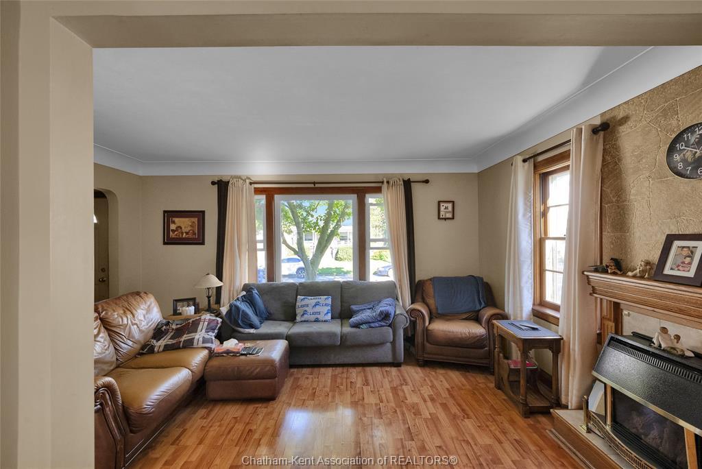 48 Cornhill Street, Chatham, ON