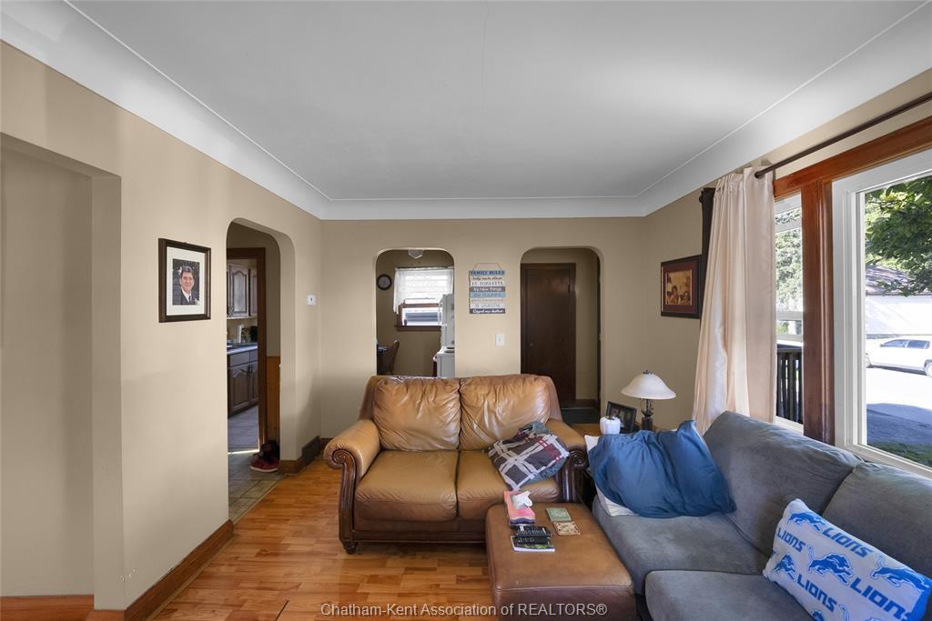 48 Cornhill Street, Chatham, ON