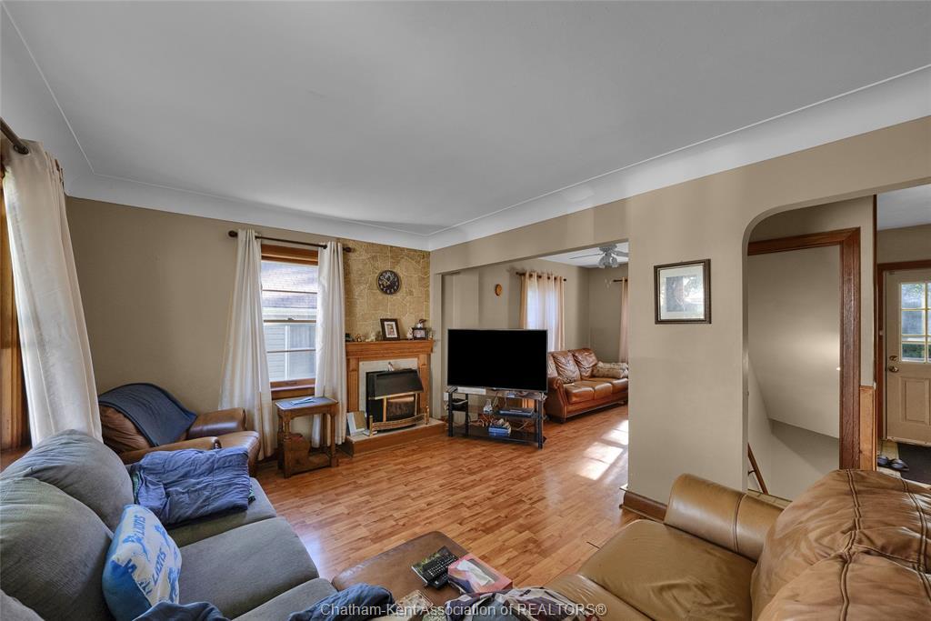 48 Cornhill Street, Chatham, ON