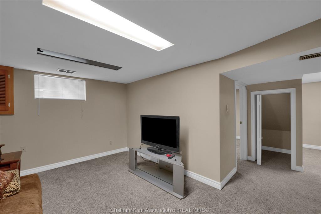 48 Cornhill Street, Chatham, ON