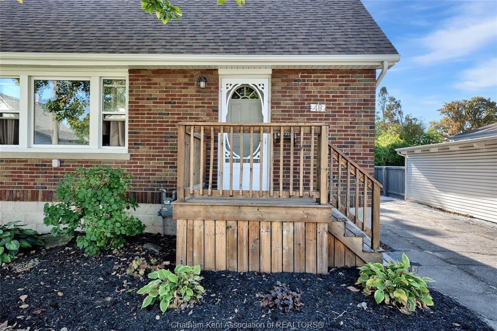 48 Cornhill Street, Chatham, ON
