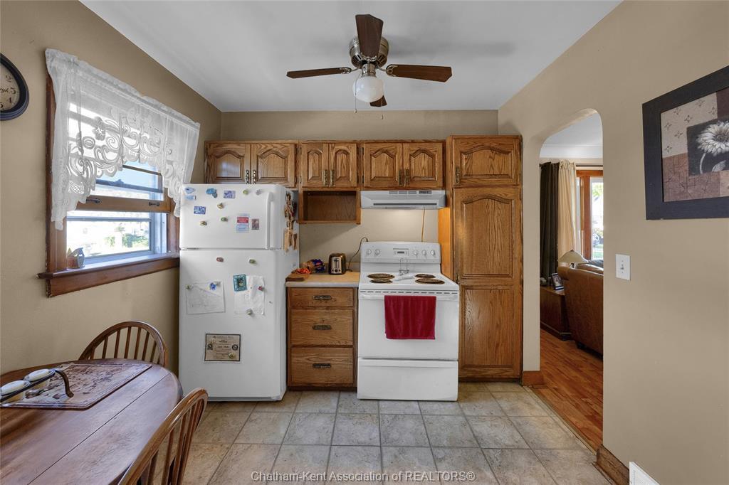 48 Cornhill Street, Chatham, ON