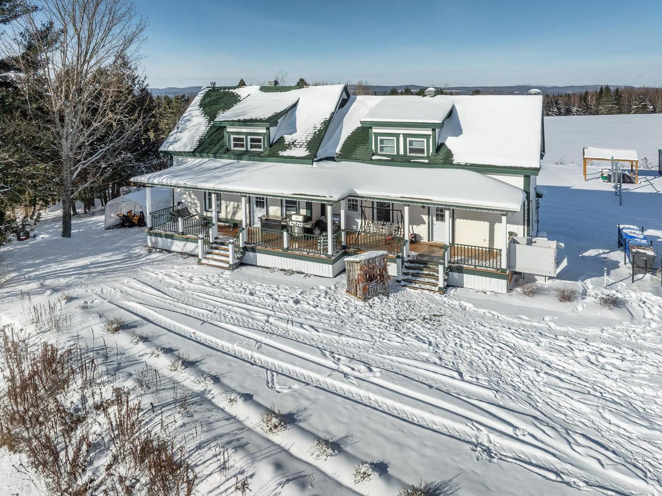 Façade - 231 Ch. Macaulay, Dudswell, QC