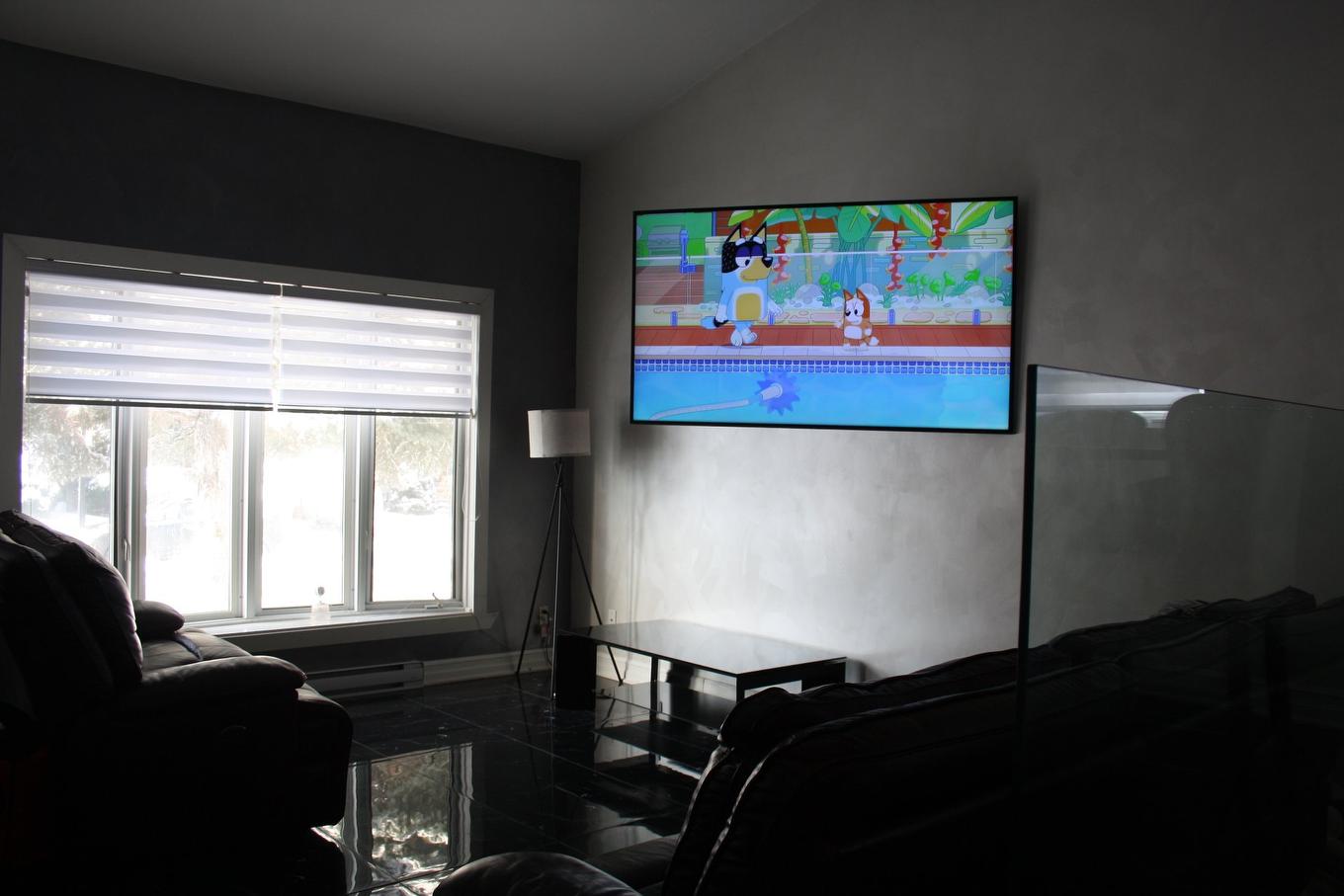 Living room - 12283 70E Avenue, Montréal (Rivière-Des-Prairies/Pointe-Aux-Trembles), QC - Indoor Photo Showing Other Room