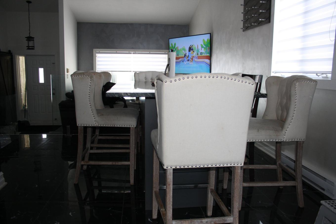 Dining room - 12283 70E Avenue, Montréal (Rivière-Des-Prairies/Pointe-Aux-Trembles), QC - Indoor Photo Showing Other Room