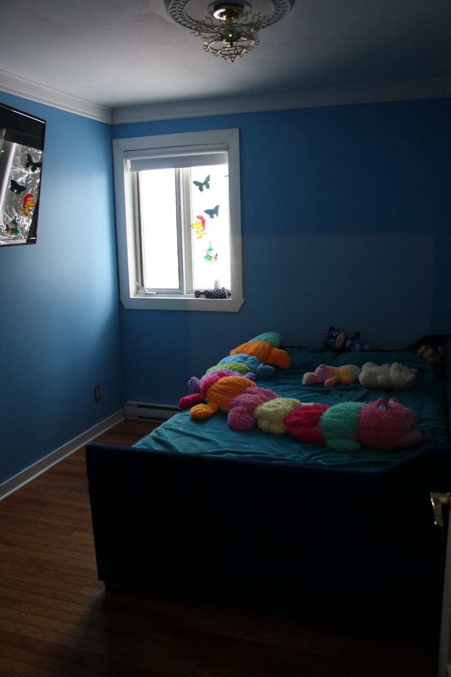Bedroom - 12283 70E Avenue, Montréal (Rivière-Des-Prairies/Pointe-Aux-Trembles), QC - Indoor Photo Showing Bedroom