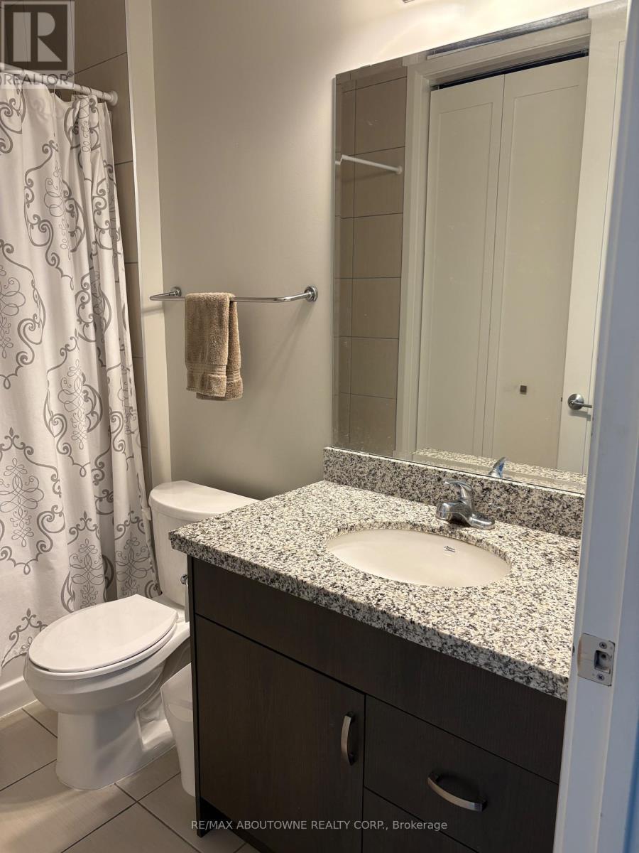 519 - 118 King Street E, Hamilton, ON - Indoor Photo Showing Bathroom