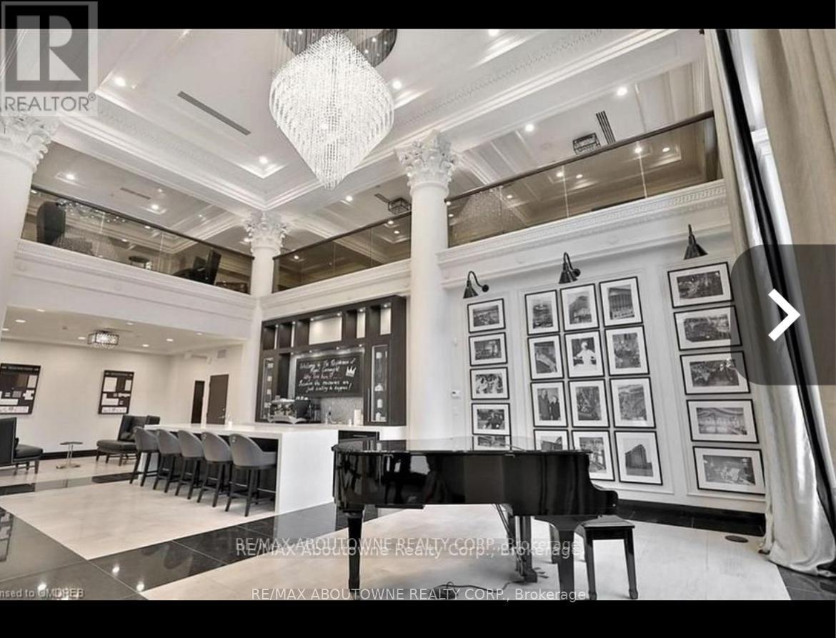 519 - 118 King Street E, Hamilton, ON - Indoor