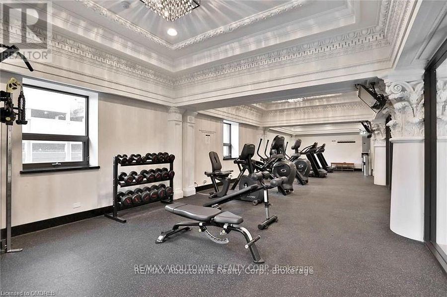 419 - 118 King Street E, Hamilton, ON - Indoor Photo Showing Gym Room