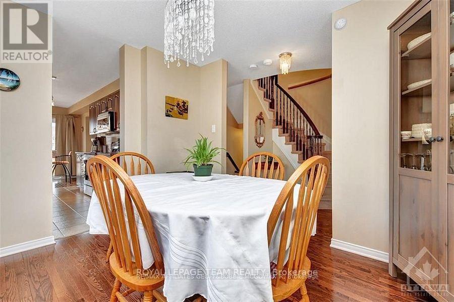 1086 Marconi Avenue, Ottawa, ON - Indoor Photo Showing Dining Room