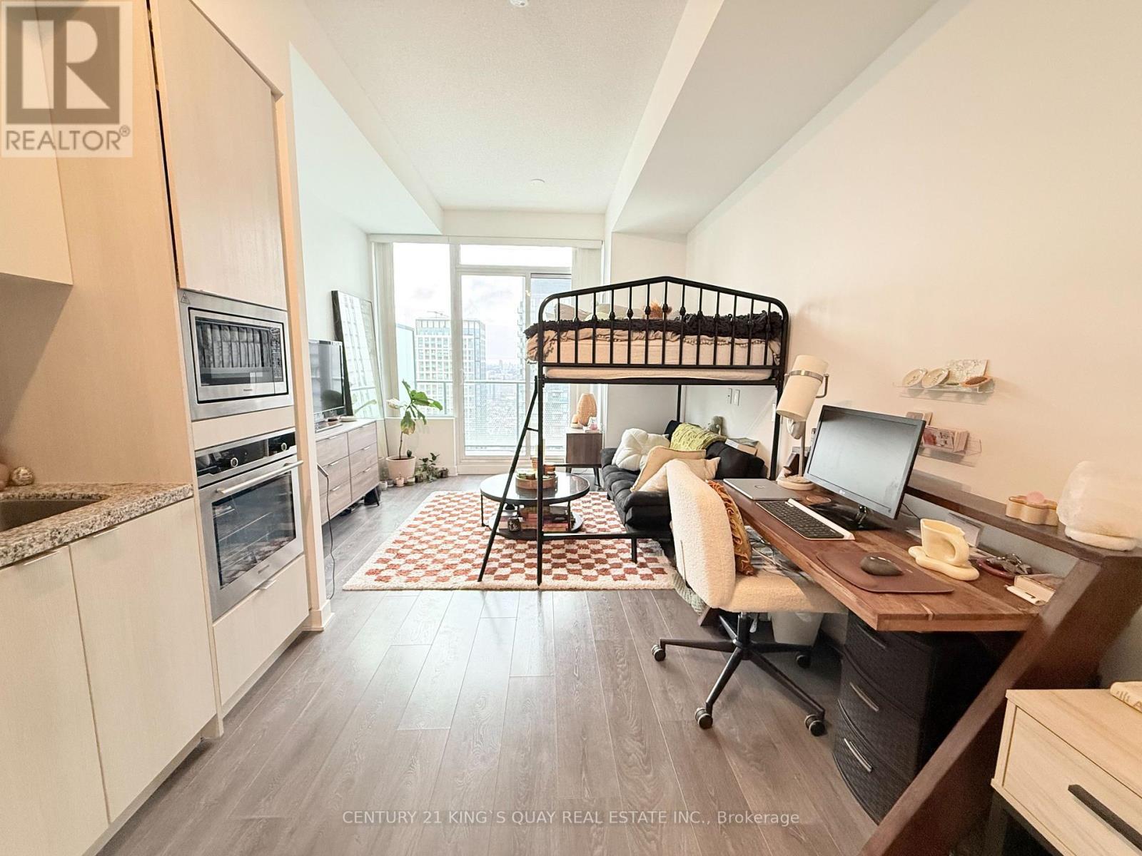 5007 - 115 Blue Jay Way, Toronto, ON - Indoor Photo Showing Other Room