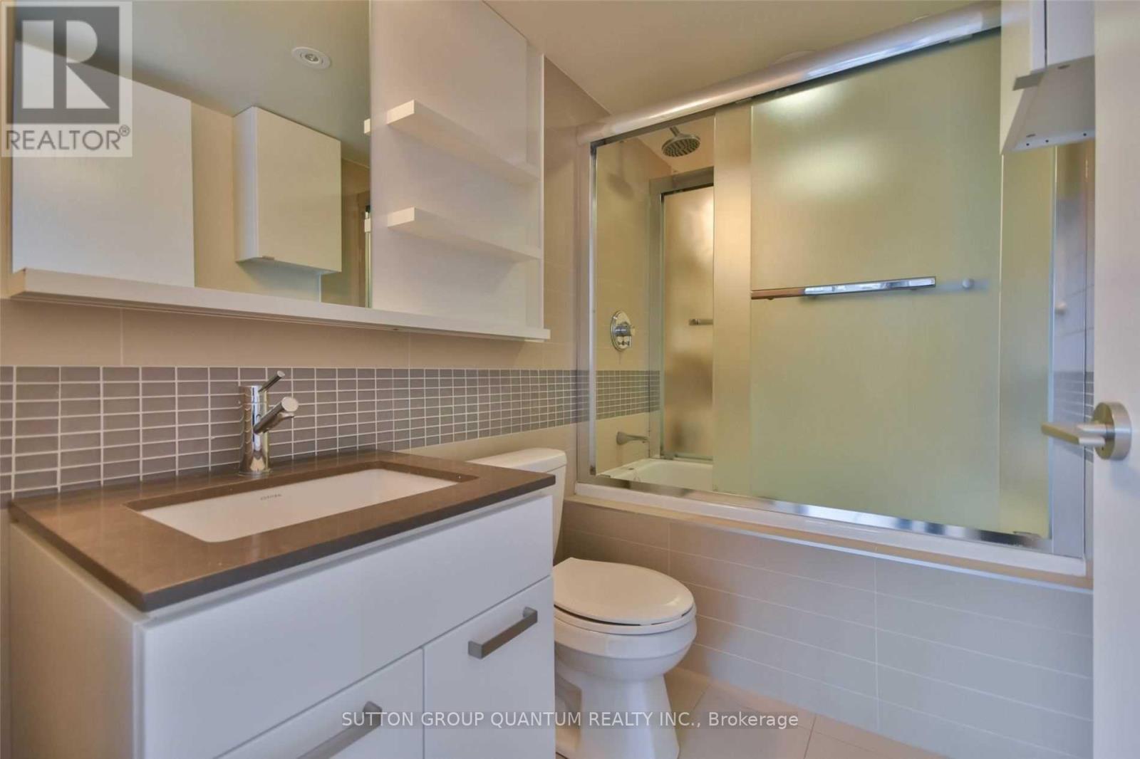 308 - 295 Adelaide Street W, Toronto, ON - Indoor Photo Showing Bathroom