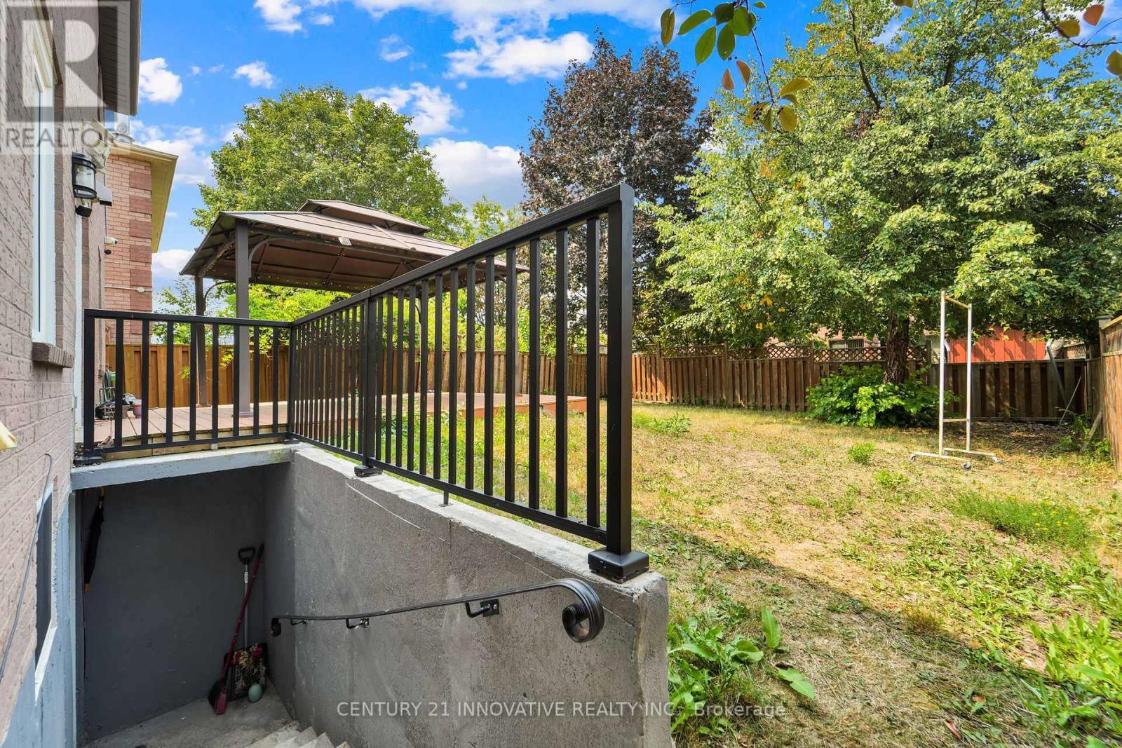 Bsmt - 10 Blake Court, Ajax, ON - Outdoor