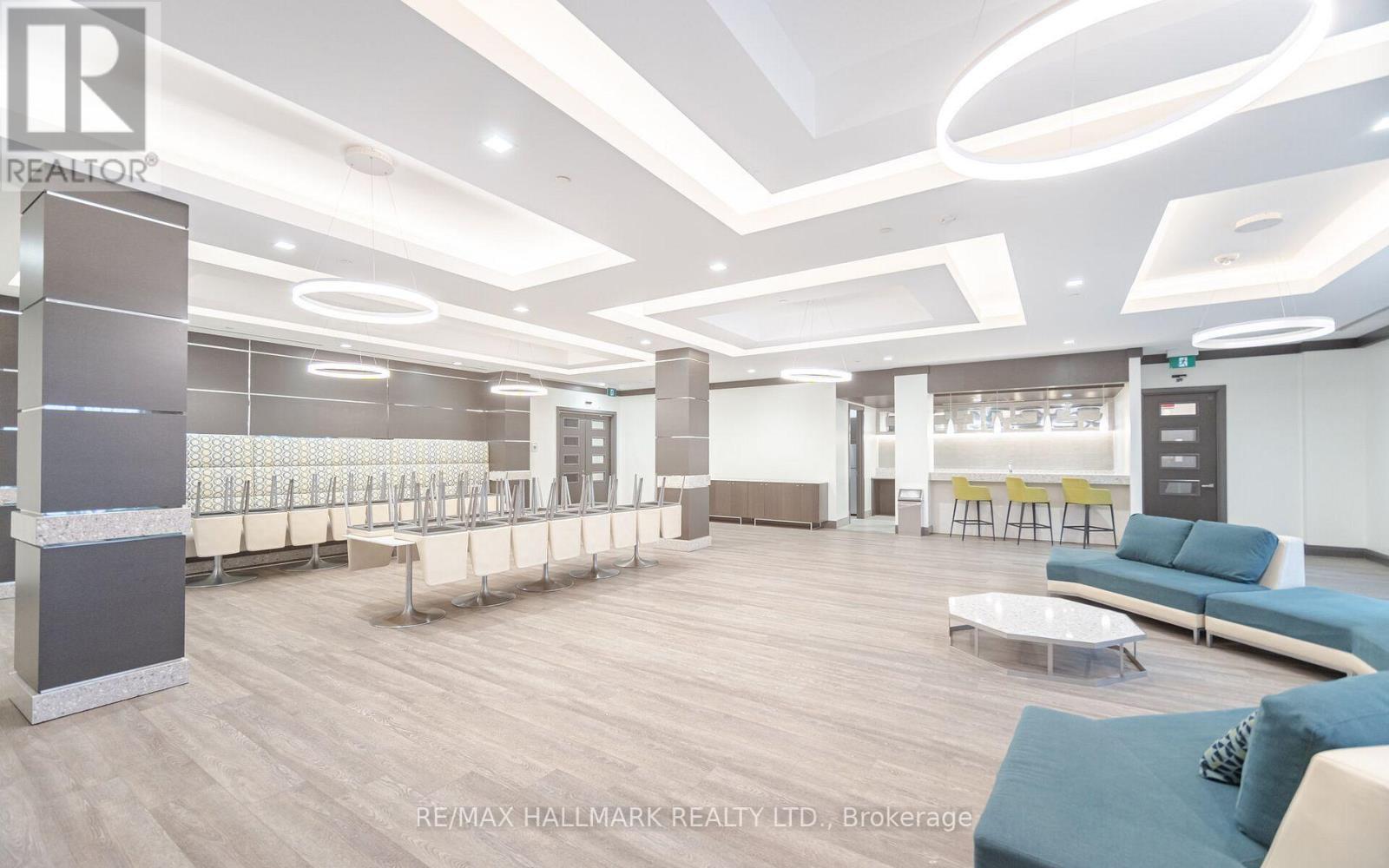 1509 - 3600 Highway 7, Vaughan, ON - Indoor Photo Showing Other Room