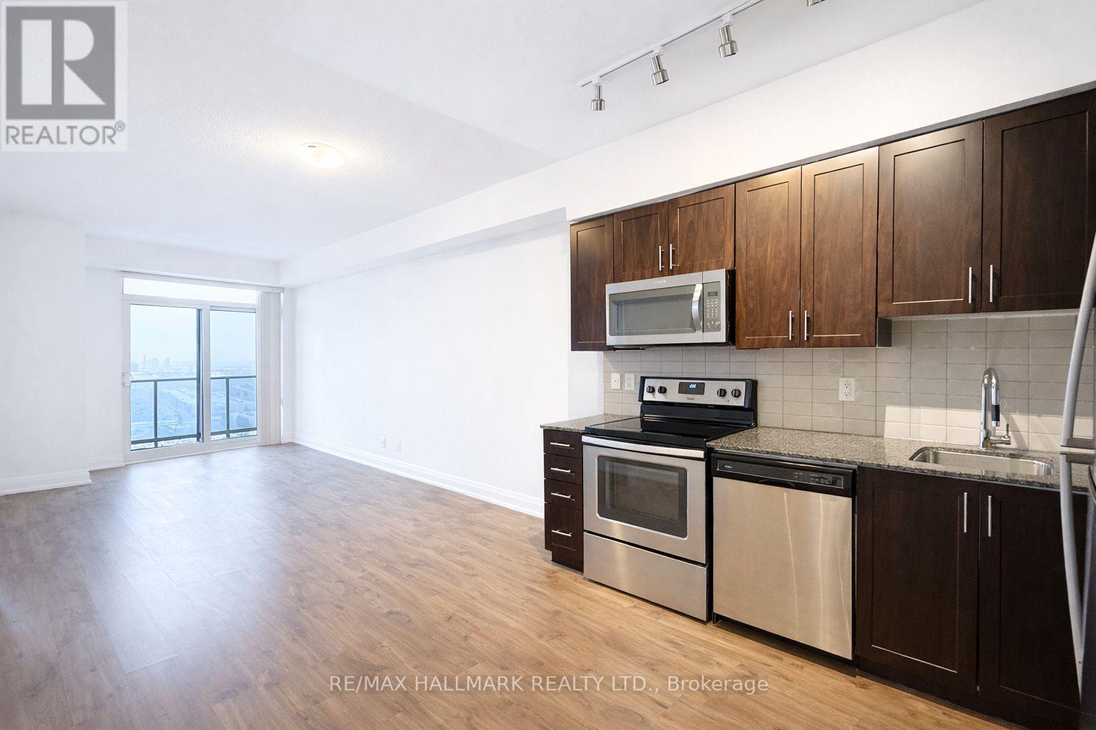 1509 - 3600 Highway 7, Vaughan, ON - Indoor Photo Showing Kitchen
