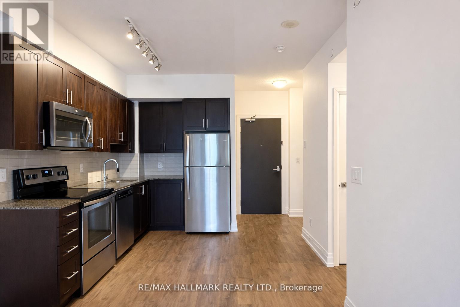1509 - 3600 Highway 7 Road, Vaughan, ON - Indoor Photo Showing Kitchen