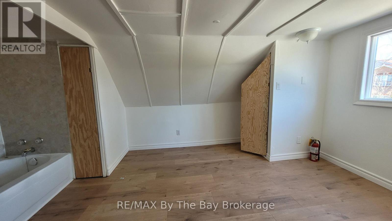 46 Glenwood Drive, Wasaga Beach, ON - Indoor