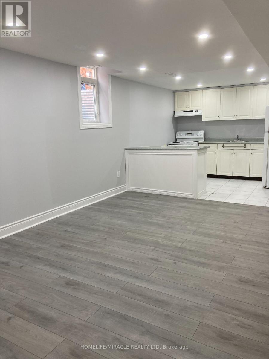 174 Torrance Wood, Brampton, ON - Indoor