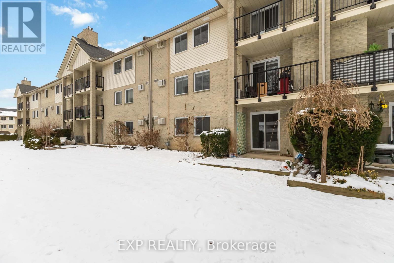 111 - 725 Deveron Crescent N, London South (South T), ON - Outdoor With Balcony