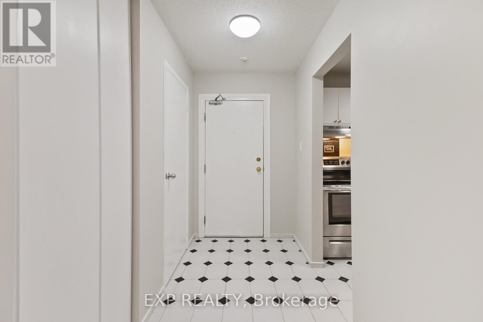 111 - 725 Deveron Crescent N, London South (South T), ON - Indoor Photo Showing Other Room