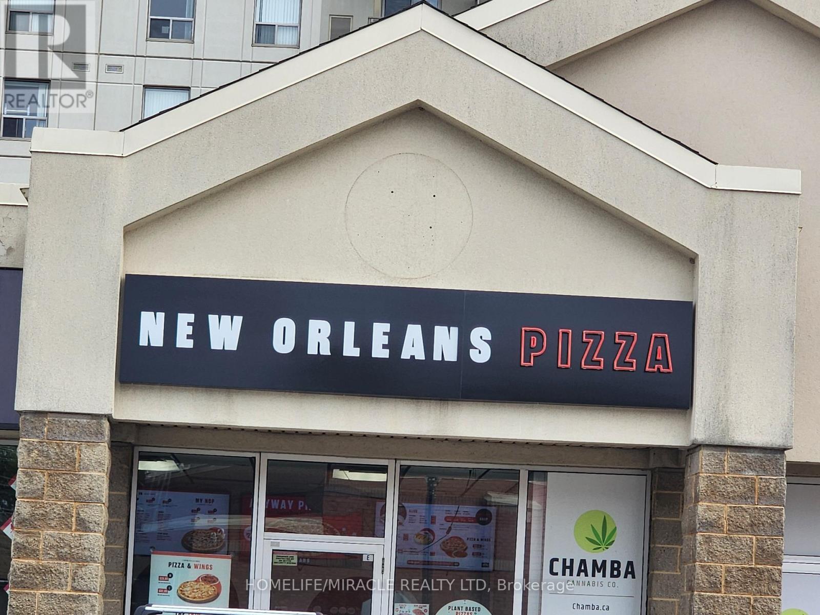 425 University Avenue E, Waterloo, ON