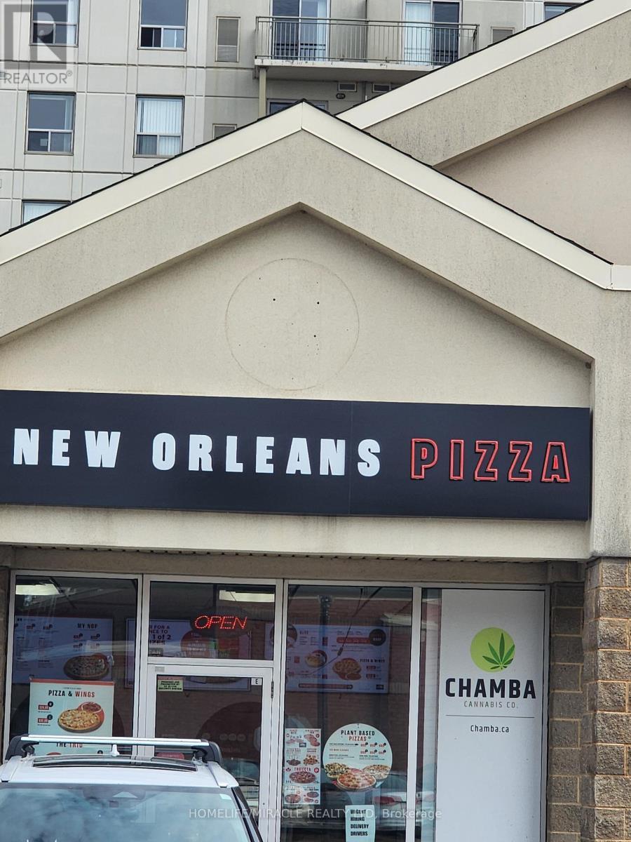 425 University Avenue E, Waterloo, ON