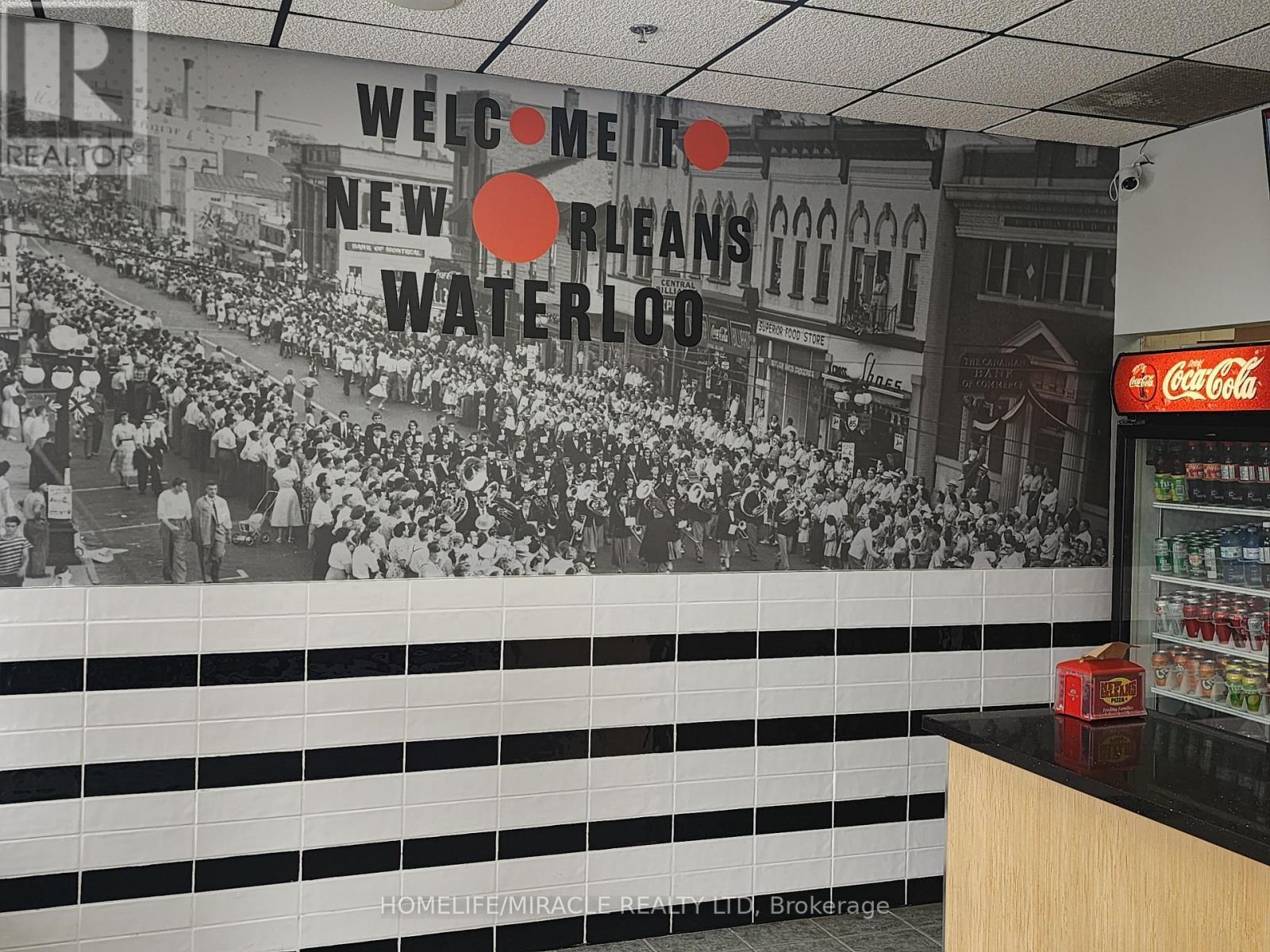 425 University Avenue E, Waterloo, ON