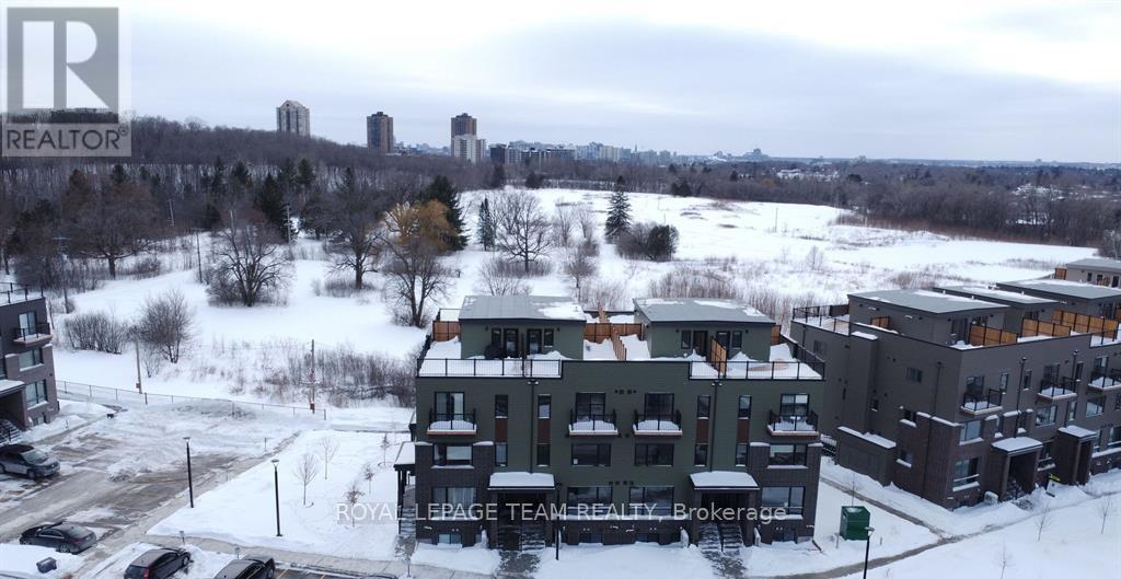 622 Mishi Private, Ottawa, ON - Outdoor With View