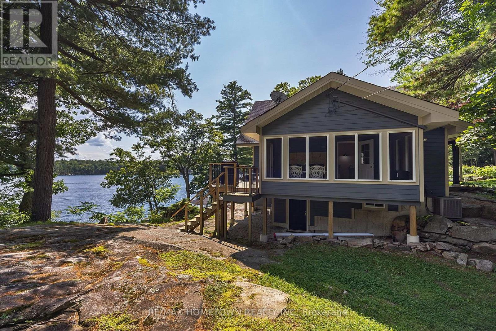 41 Riverview Drive, Leeds And The Thousand Islands, ON - Outdoor With Body Of Water