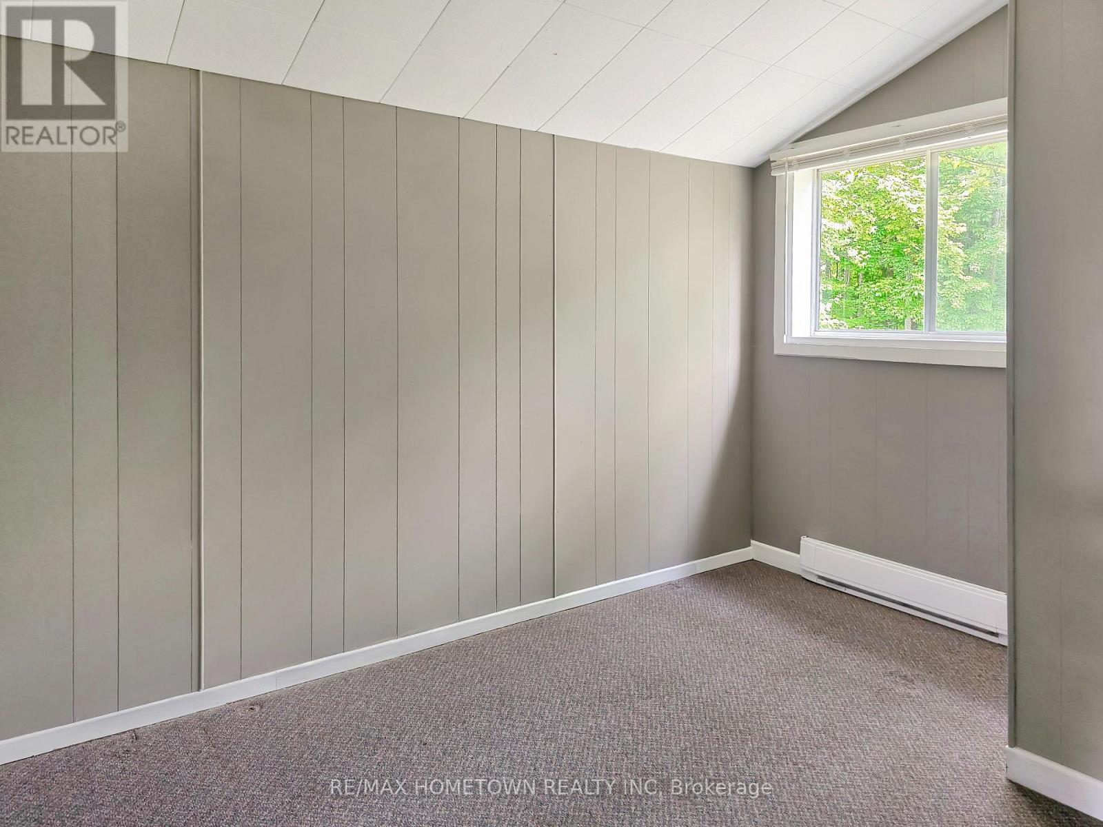 41 Riverview Drive, Leeds And The Thousand Islands, ON - Indoor Photo Showing Other Room