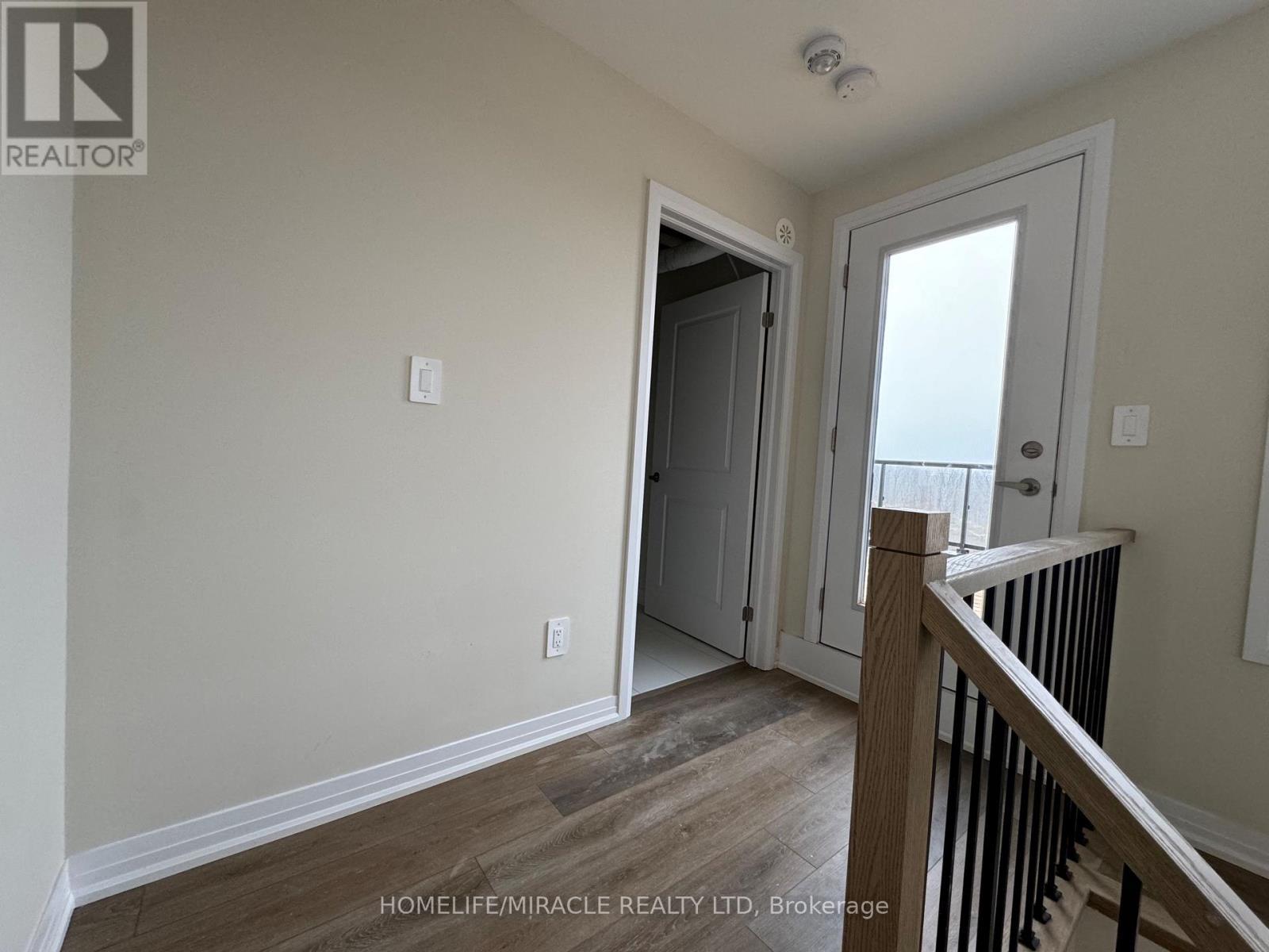 416 - 1577 Rose Way, Milton, ON - Indoor Photo Showing Other Room