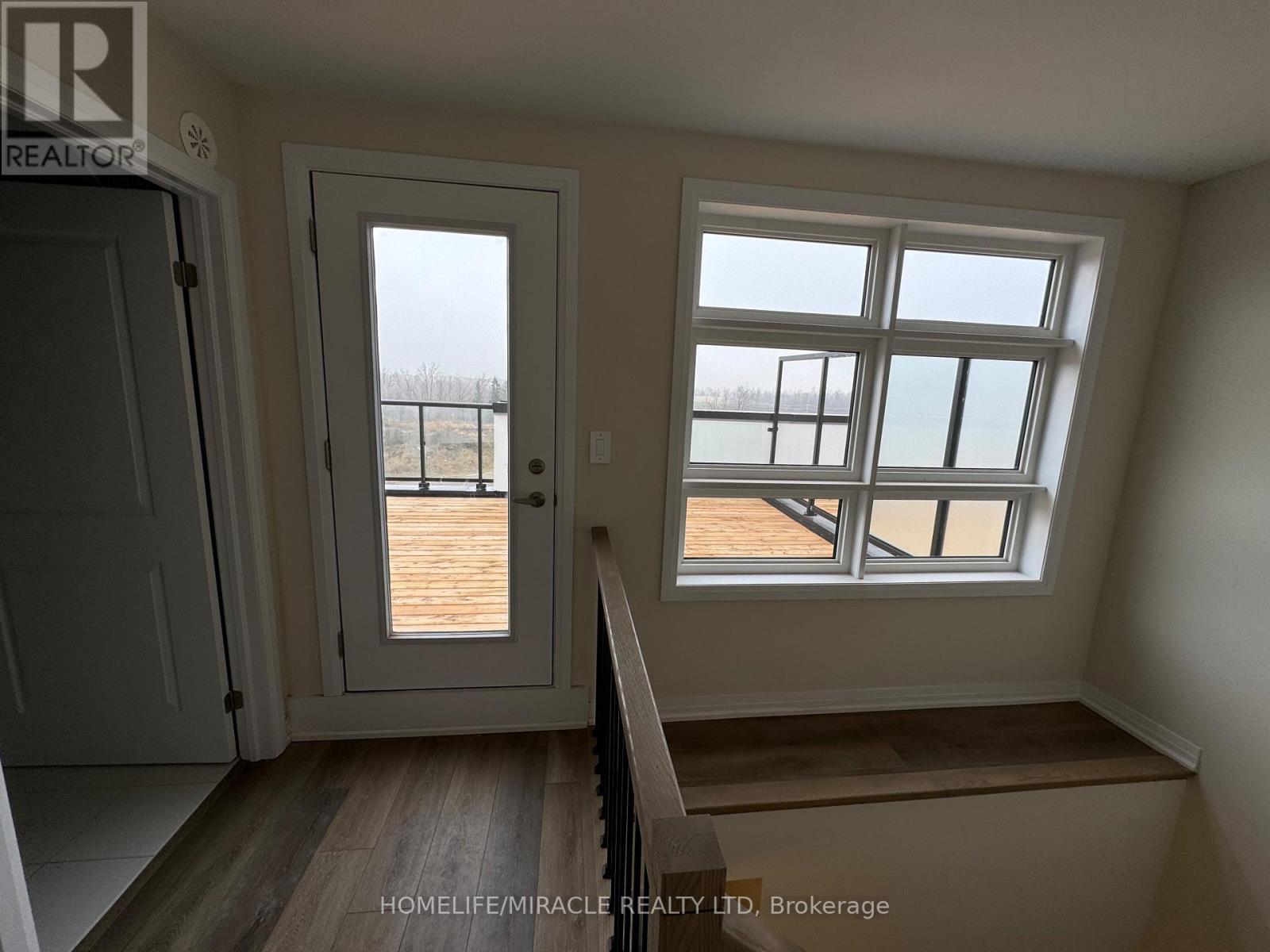 416 - 1577 Rose Way, Milton, ON - Indoor Photo Showing Other Room