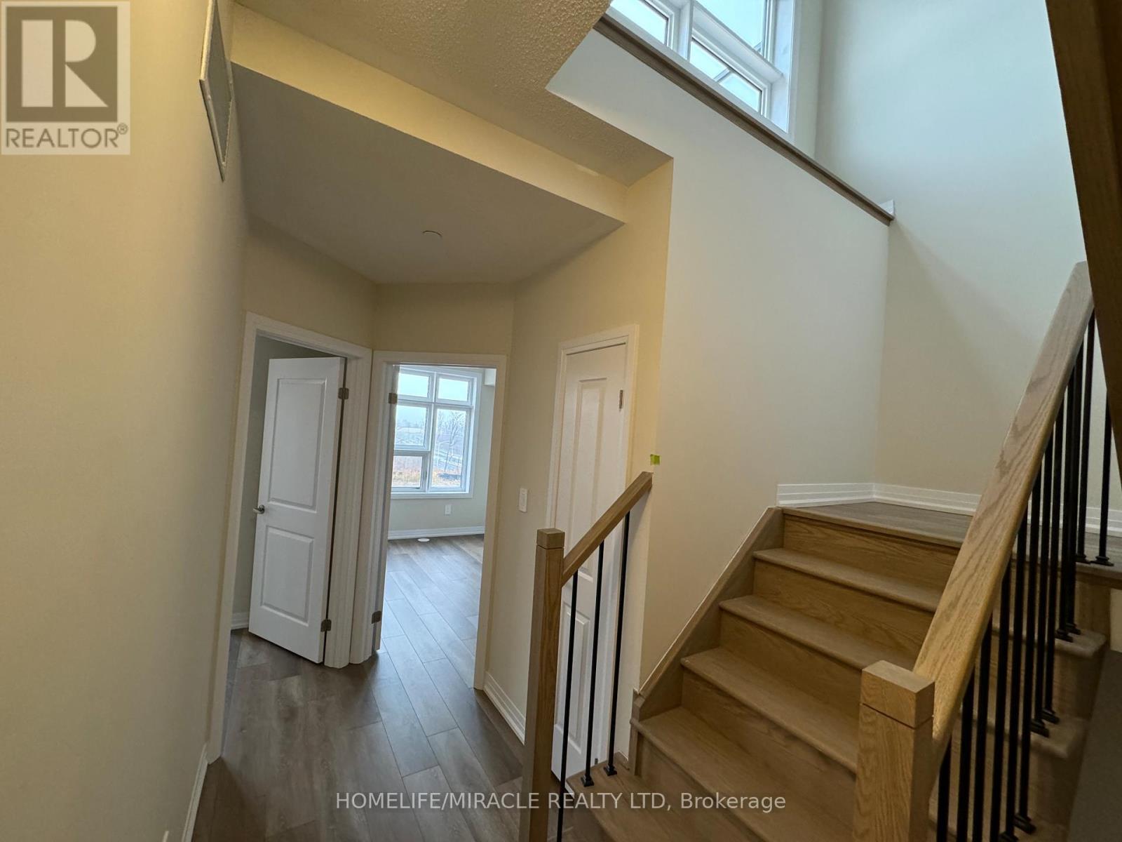 416 - 1577 Rose Way, Milton, ON - Indoor Photo Showing Other Room