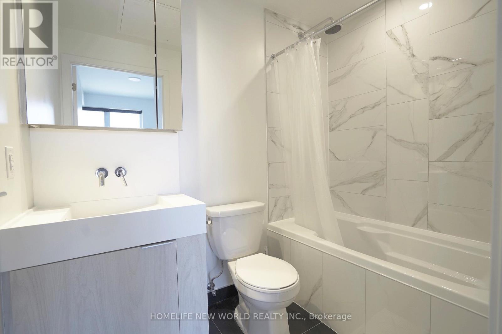 1810 - 20 Richardson Street, Toronto, ON - Indoor Photo Showing Bathroom