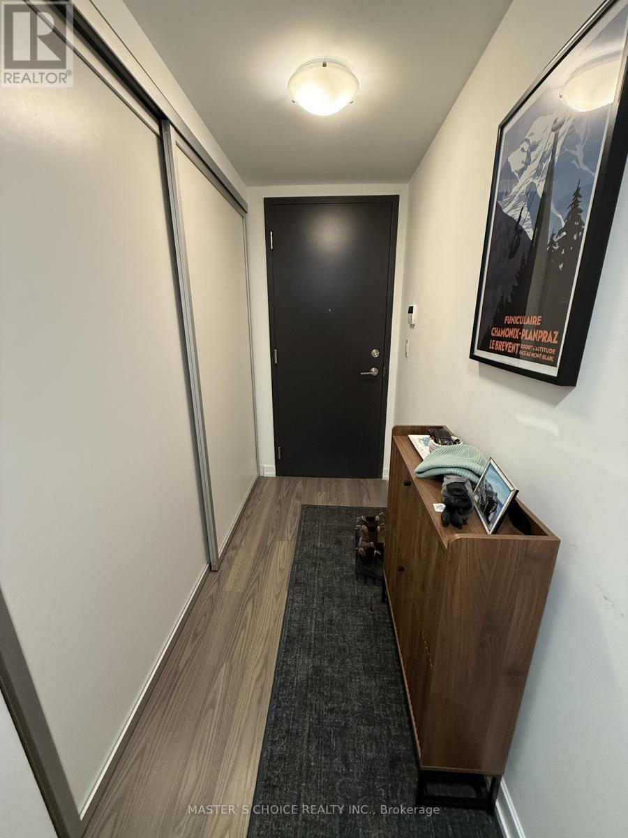 512 - 377 Madison Avenue, Toronto, ON - Indoor Photo Showing Other Room