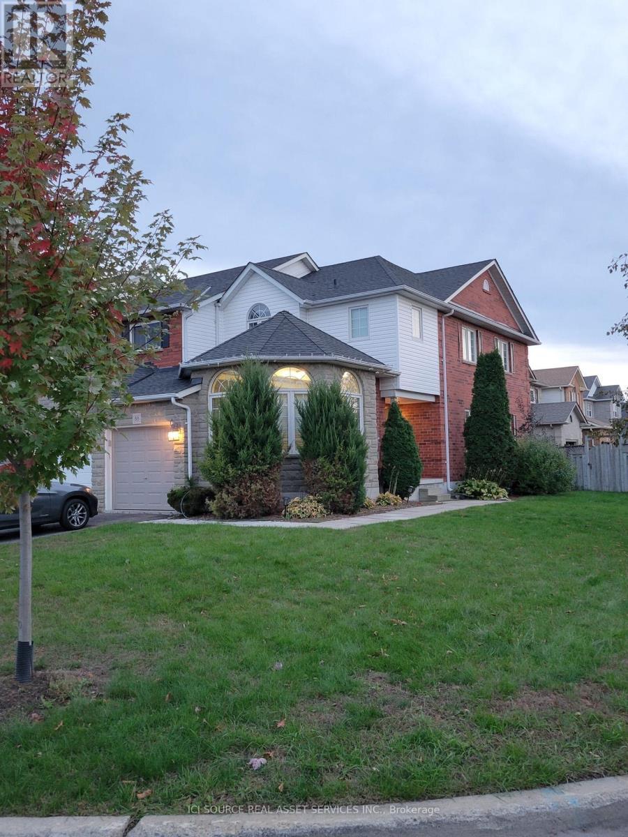 88 Wade Square, Clarington, ON - Outdoor