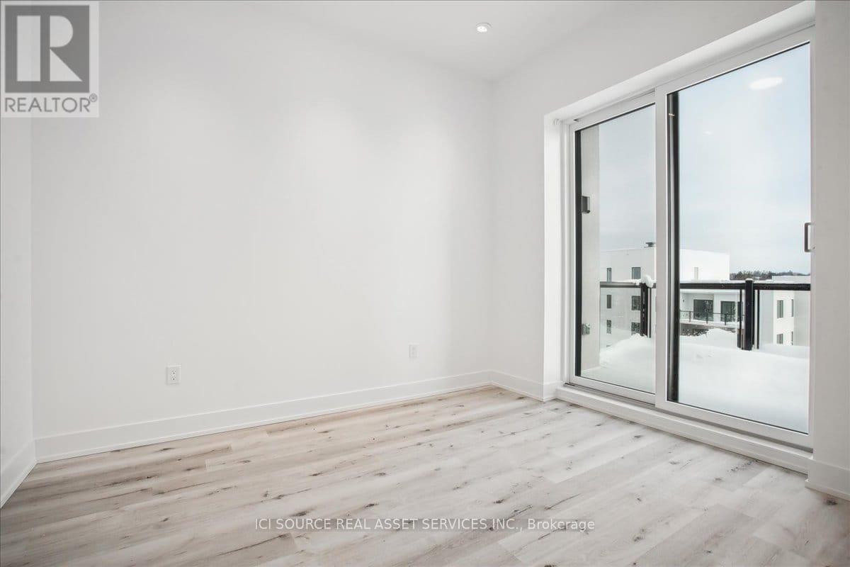 Ph2 - 19B West Street N, Kawartha Lakes, ON - Indoor Photo Showing Other Room