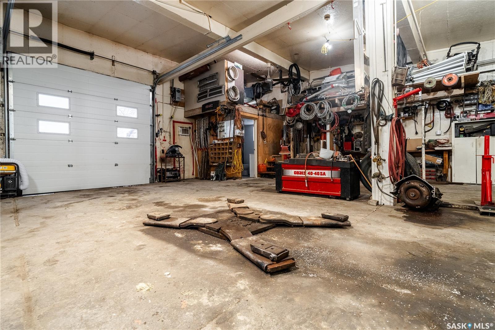 503 Railway Avenue, Glenavon, SK