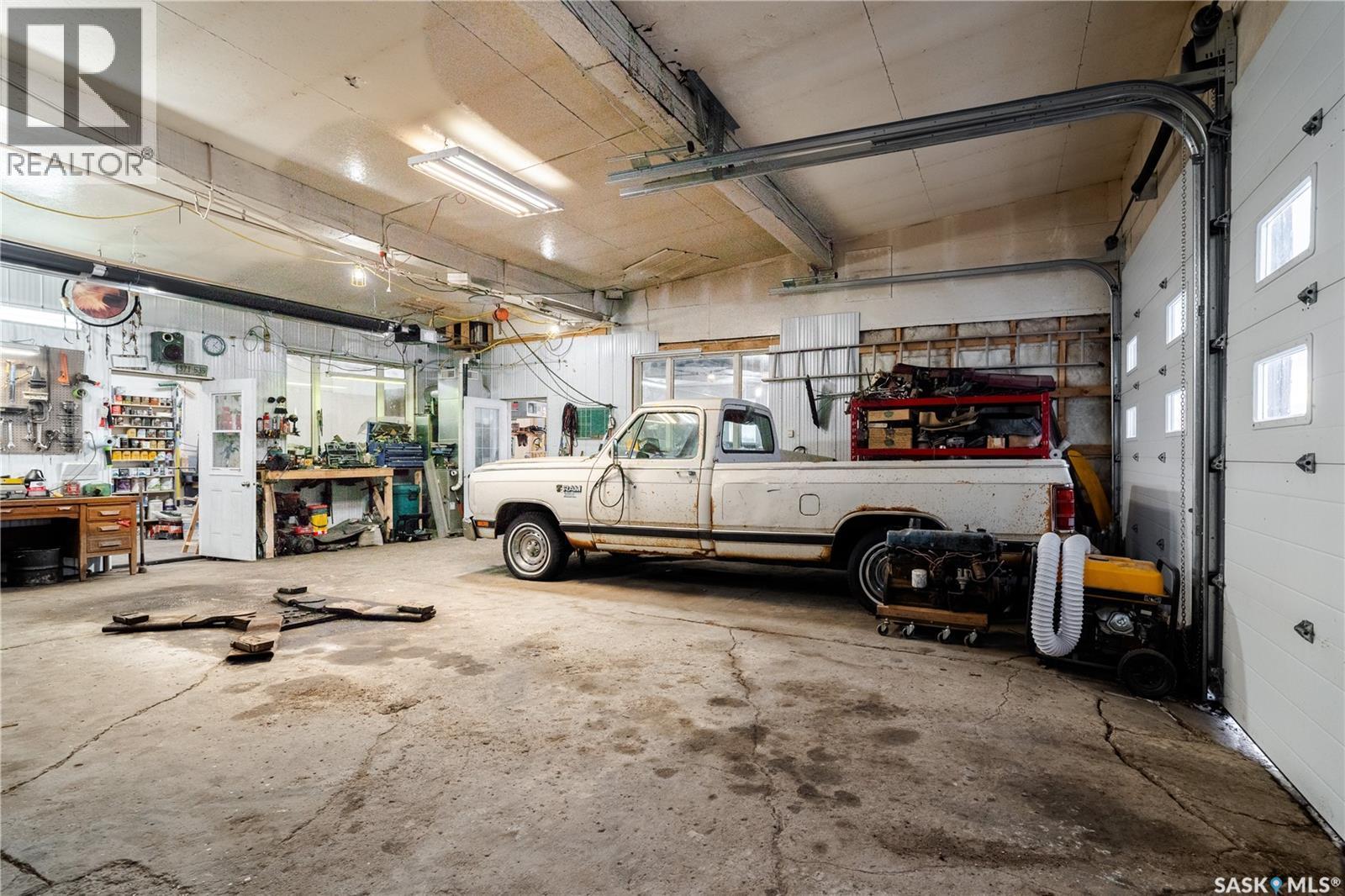 503 Railway Avenue, Glenavon, SK