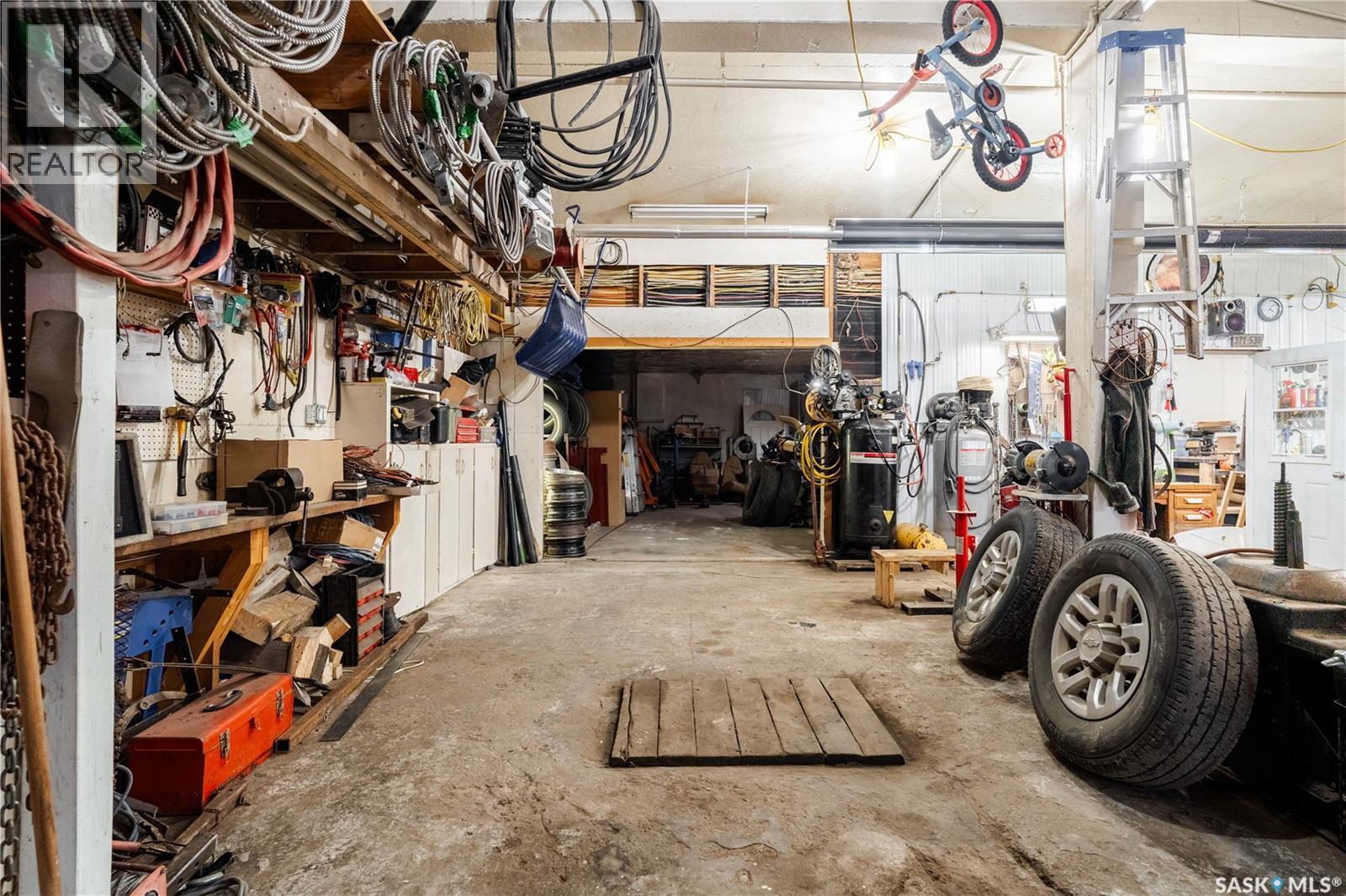 503 Railway Avenue, Glenavon, SK