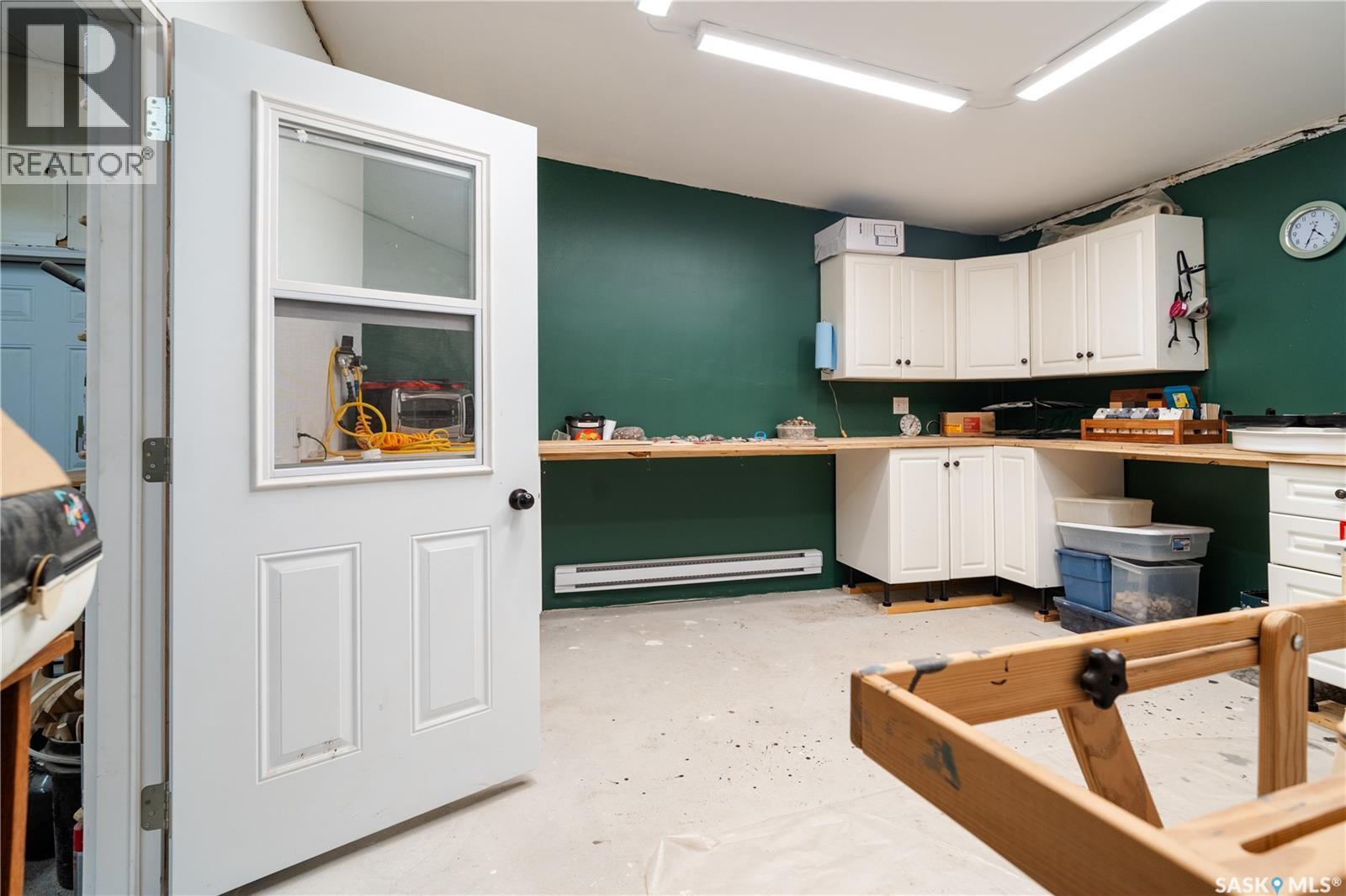 503 Railway Avenue, Glenavon, SK