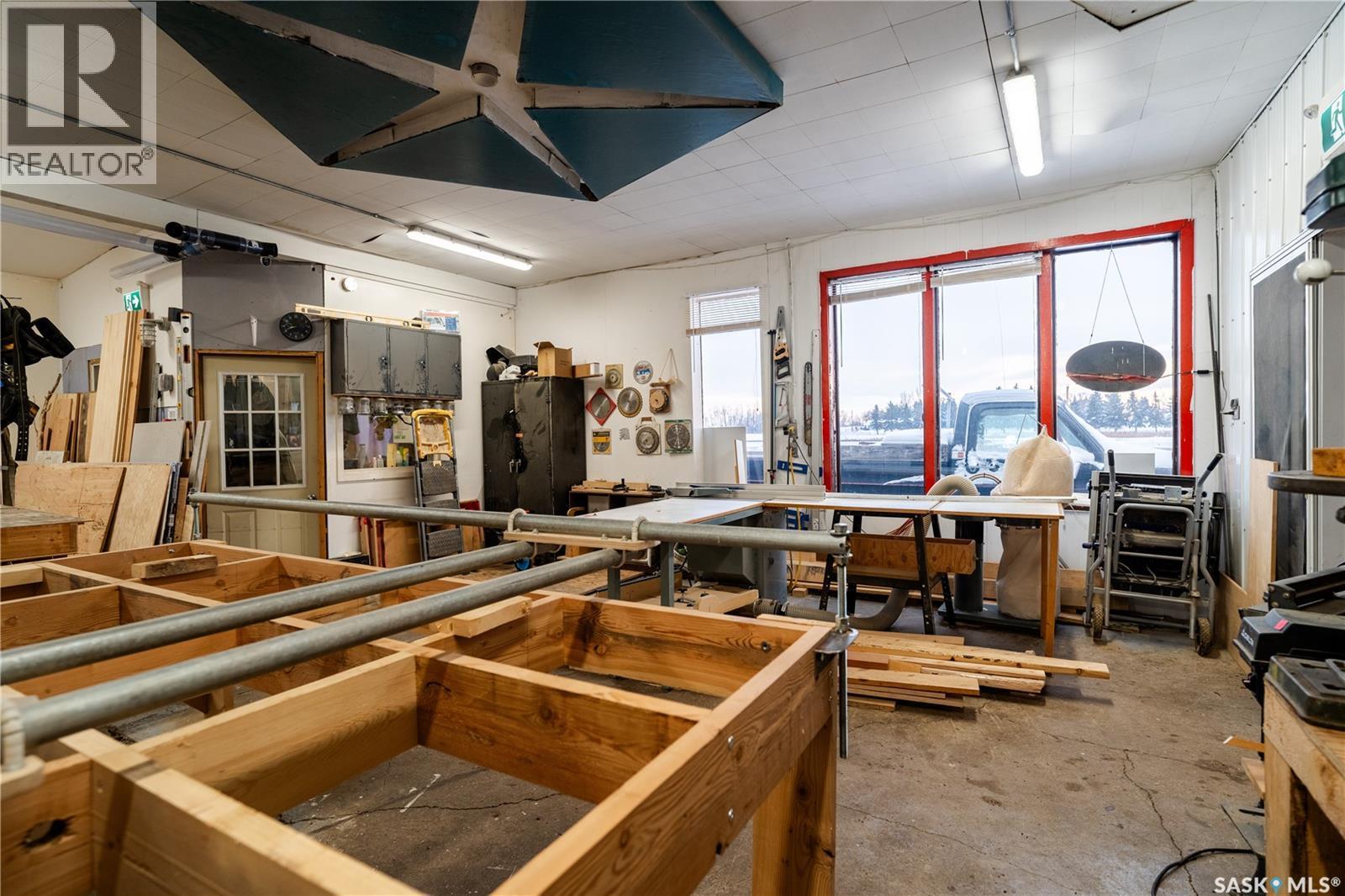 503 Railway Avenue, Glenavon, SK