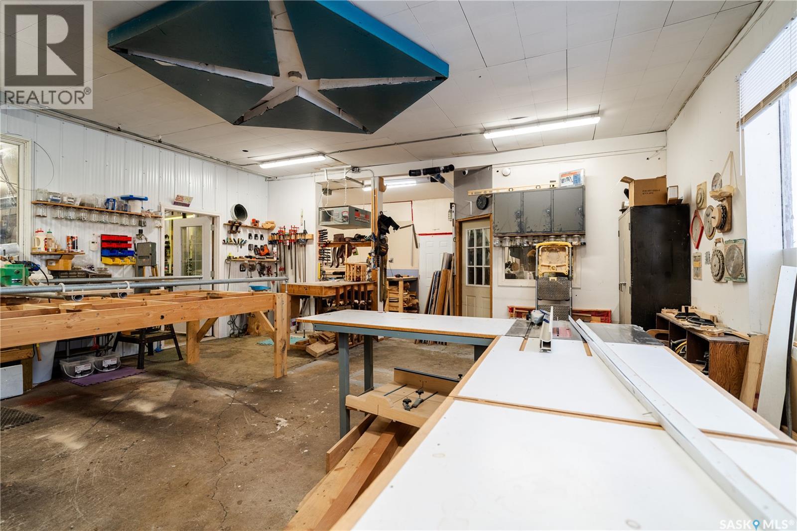 503 Railway Avenue, Glenavon, SK