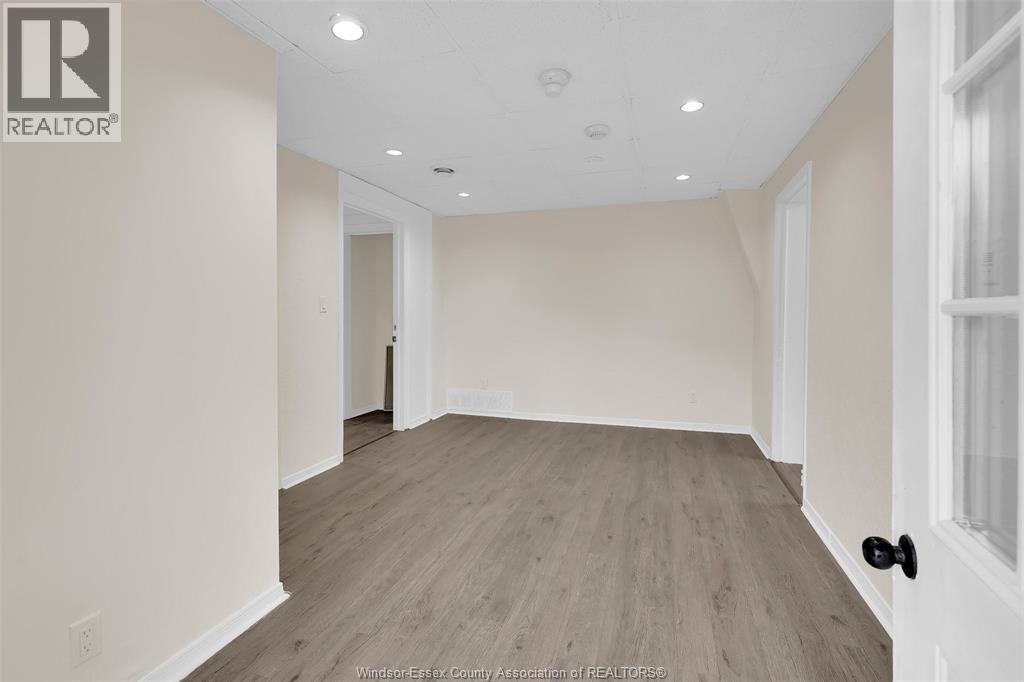 21 Pearl Street West Unit# 3, Kingsville, ON - Indoor Photo Showing Other Room