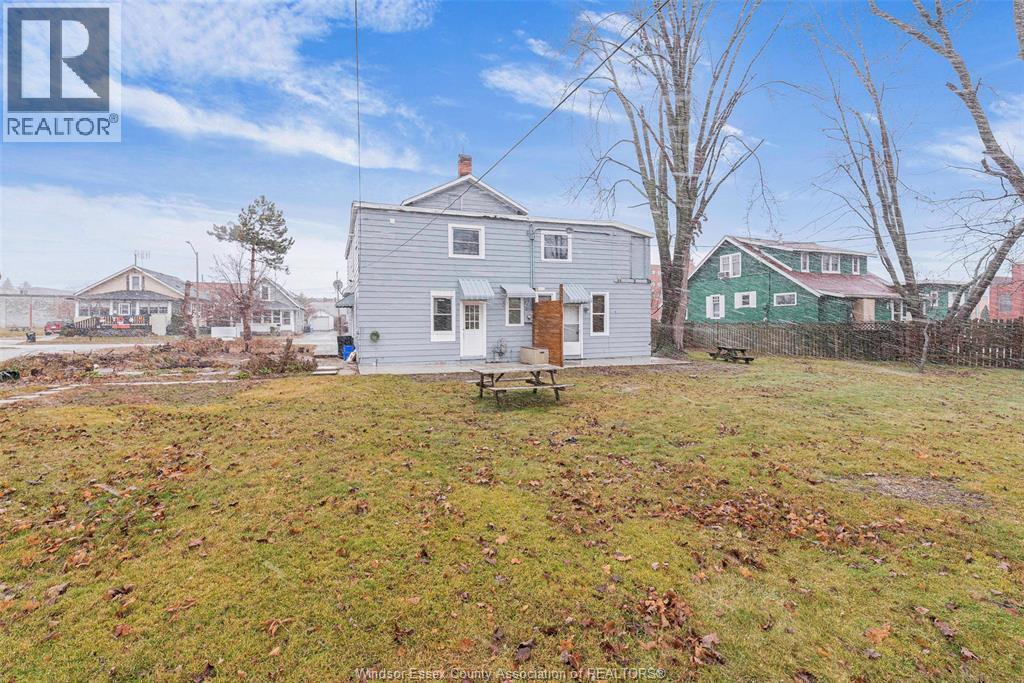 21 Pearl Street West Unit# 3, Kingsville, ON - Outdoor