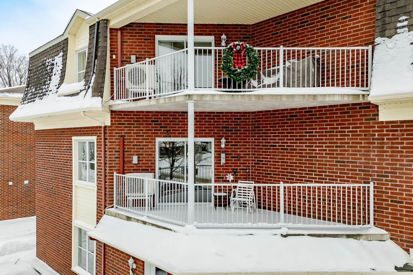 Balcon - 204-201 Rue De L'Union, Coaticook, QC - Outdoor With Exterior