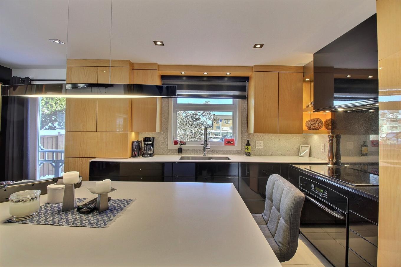 Kitchen - 512 13E Avenue, La Guadeloupe, QC - Indoor