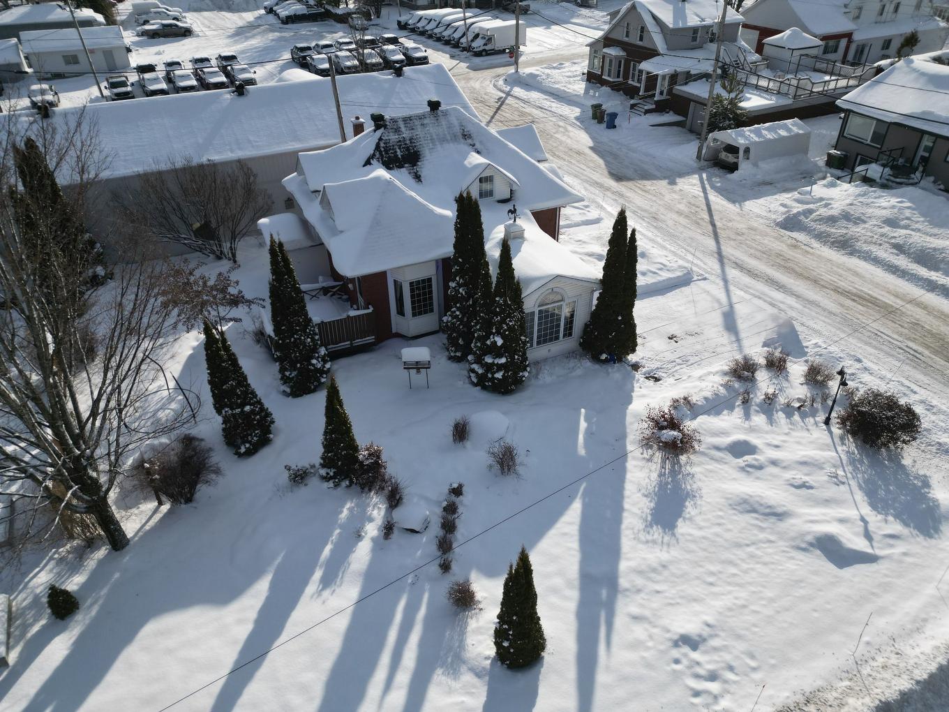 Aerial photo - 512 13E Avenue, La Guadeloupe, QC - Outdoor